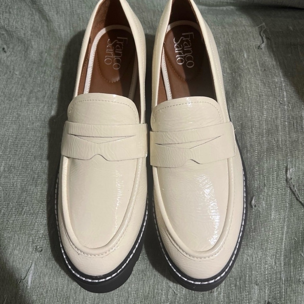 Franco Sarto women’s Off-White Loafers NWT 8.5